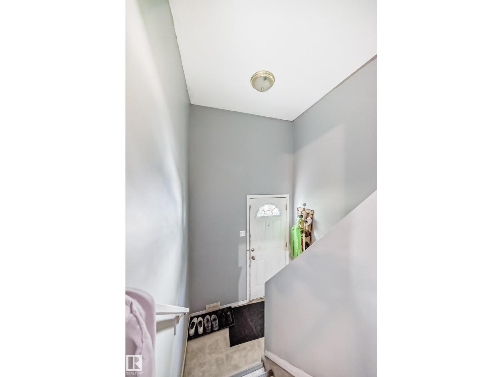 10017 153 ST NW - 31