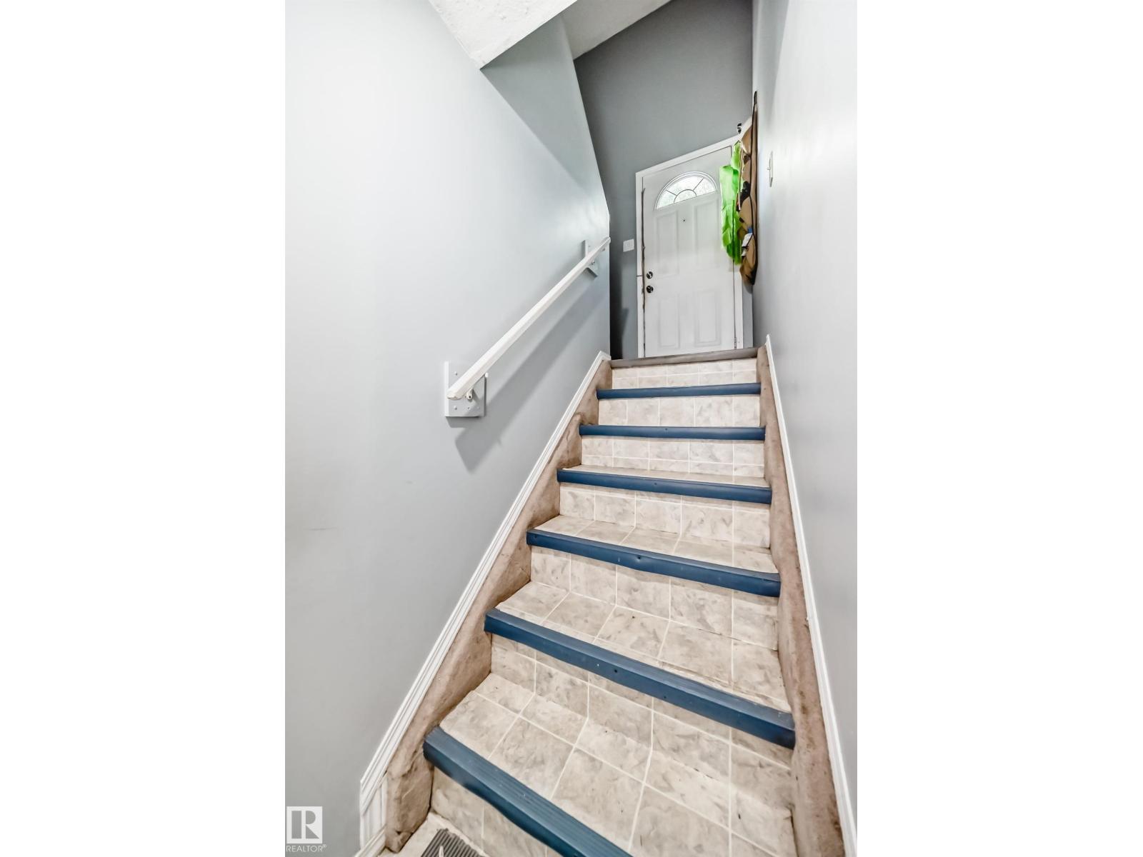 10017 153 ST NW - 32
