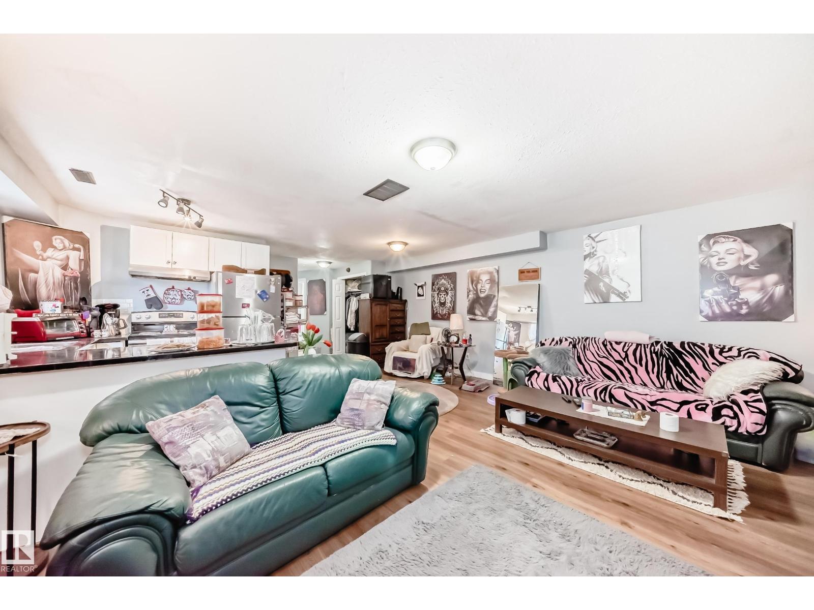 10017 153 ST NW - 35