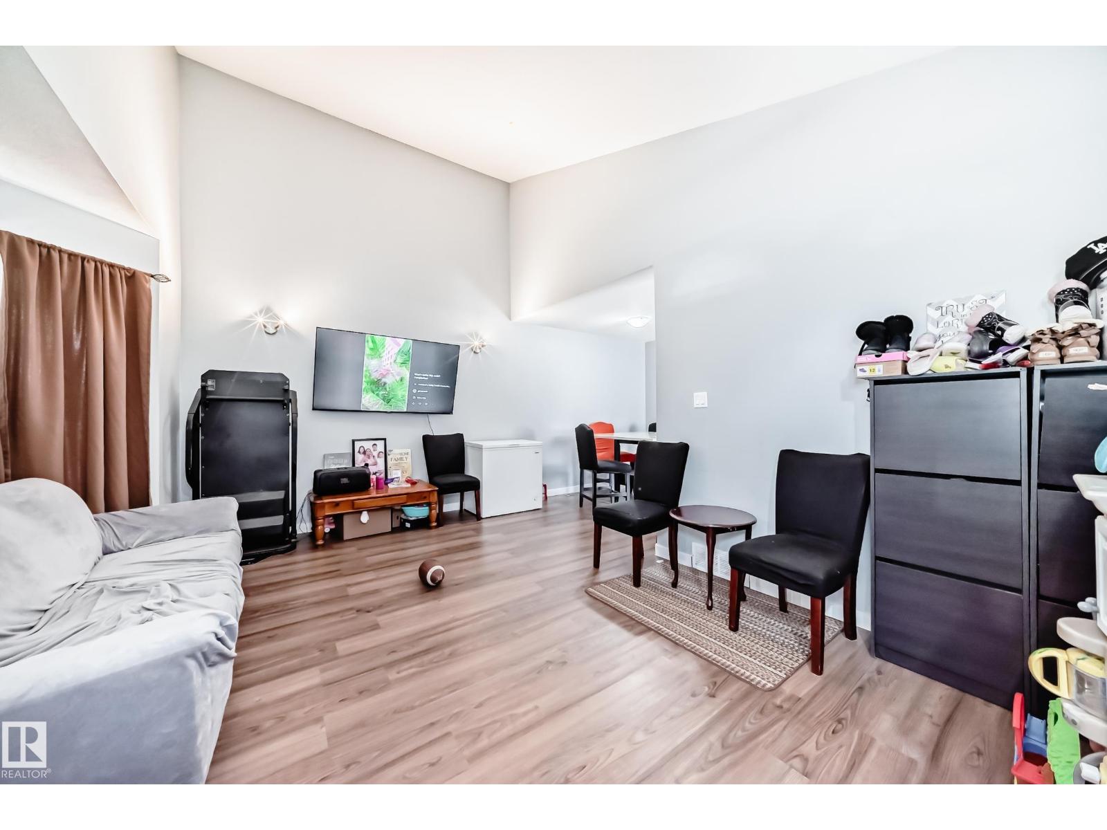 10017 153 ST NW - 47
