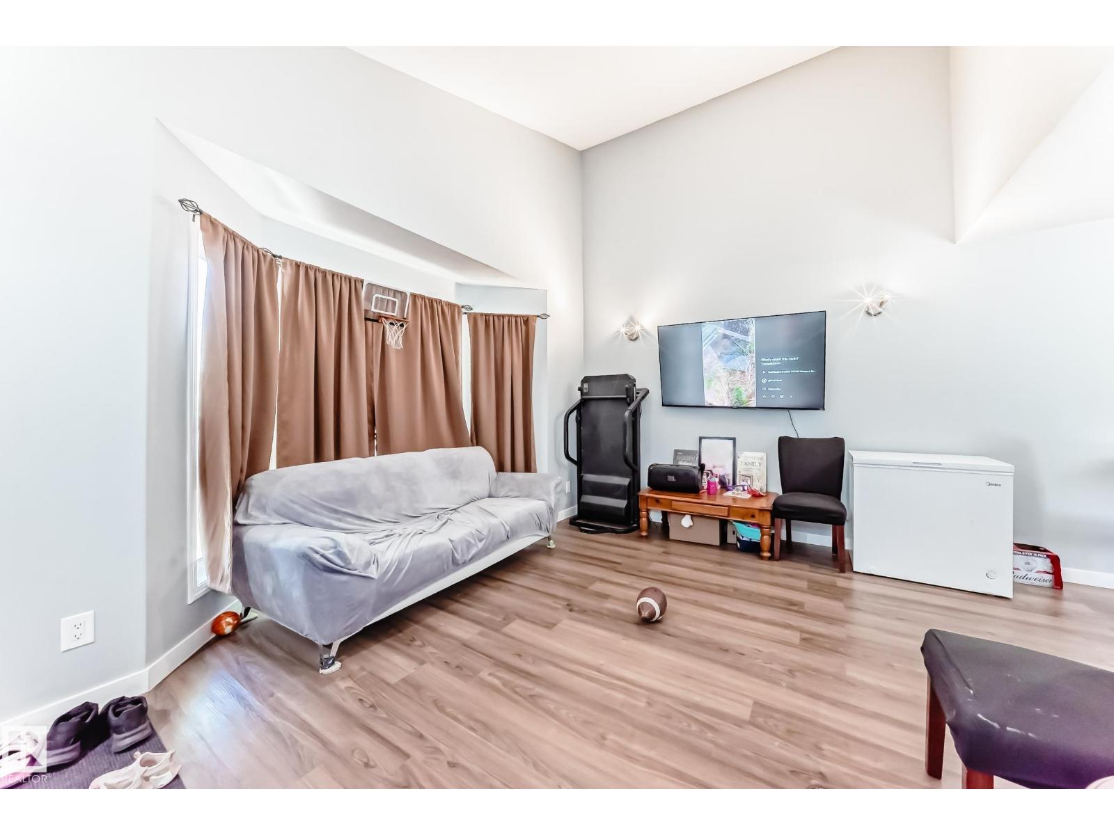 10017 153 ST NW - 48