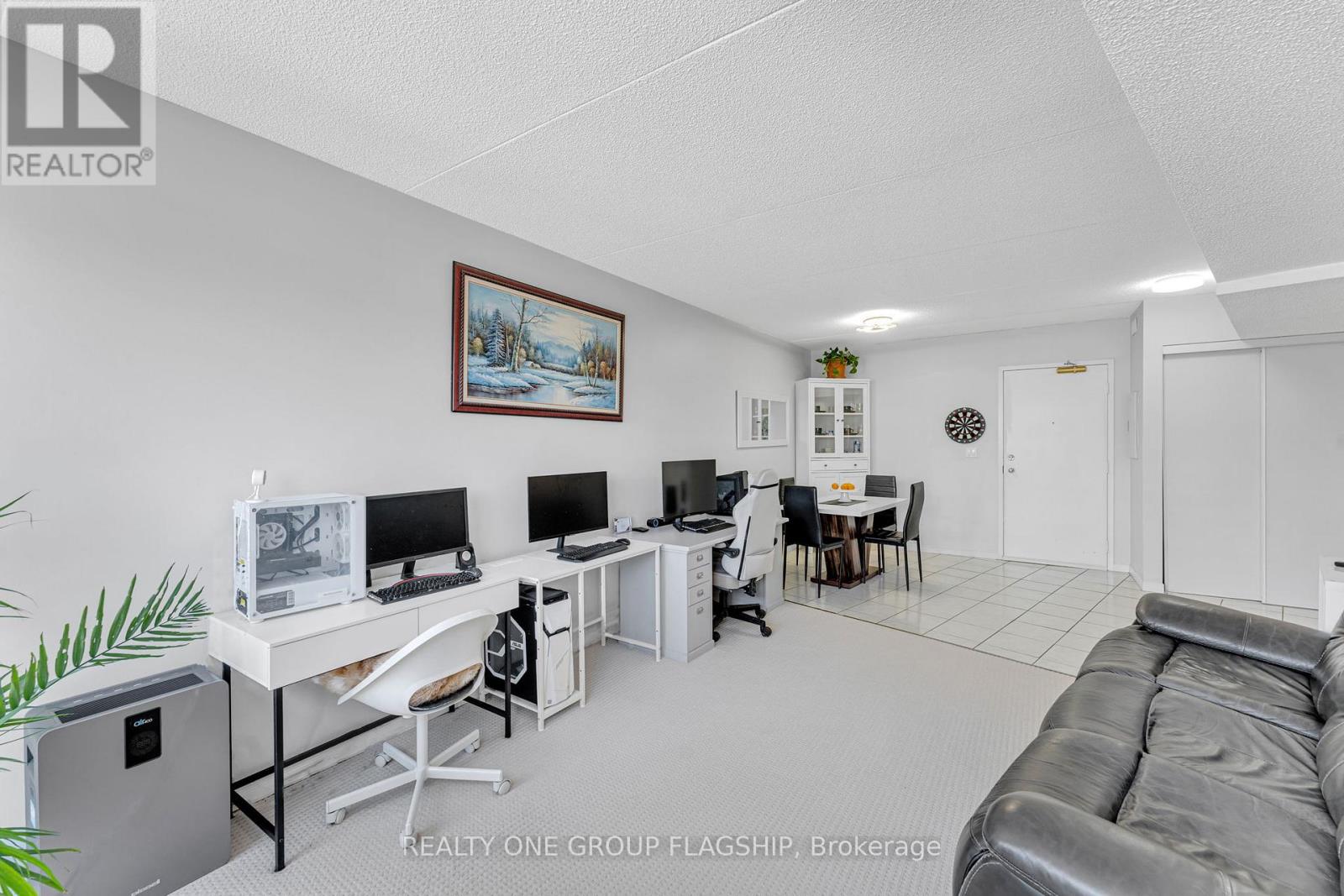 #410 105 BAGOT STREET - 12
