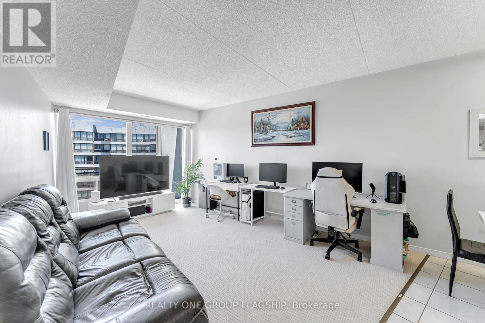 #410 105 BAGOT STREET - 13
