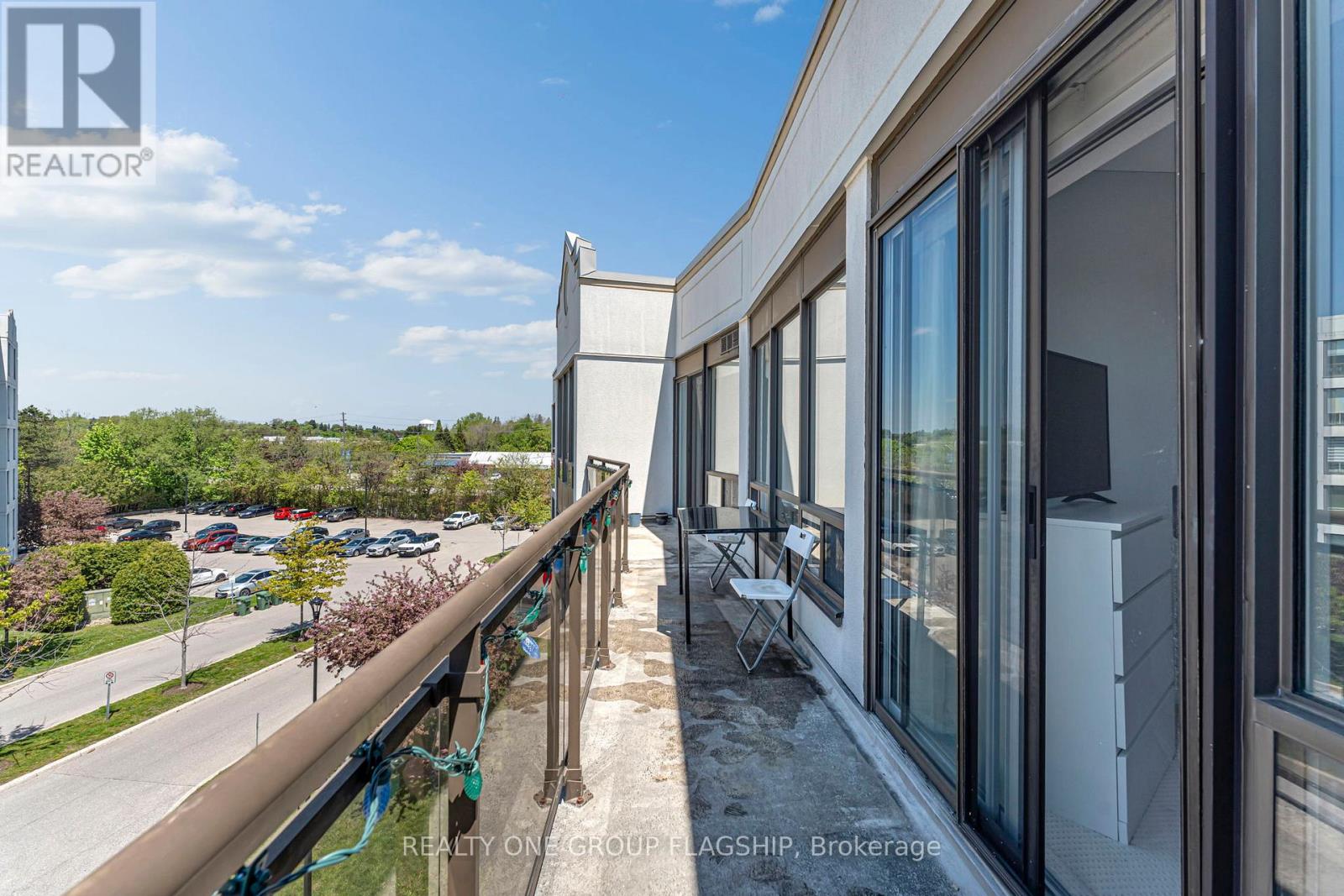 #410 105 BAGOT STREET - 31