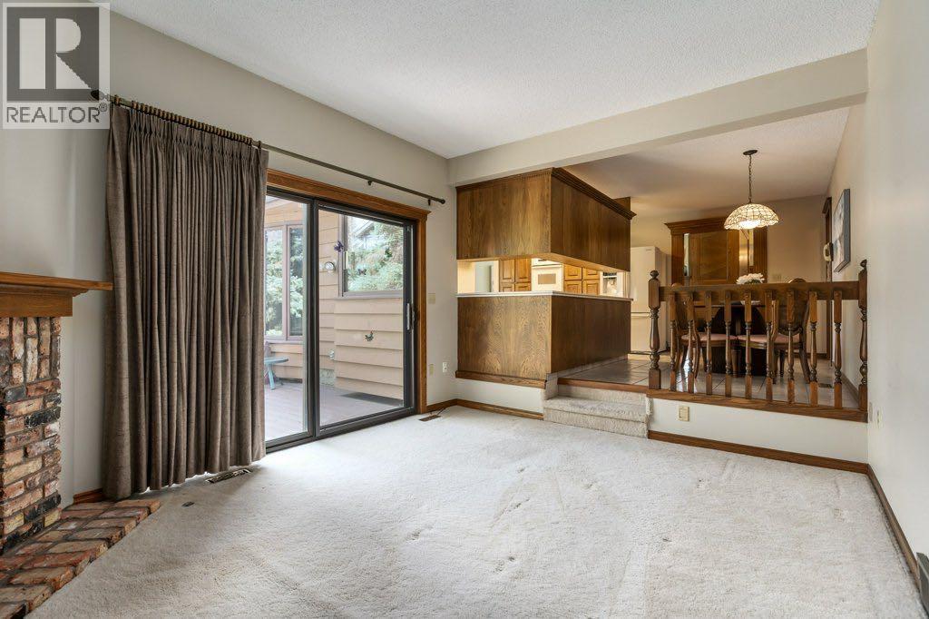 152 Coach Grove Place SW - 15