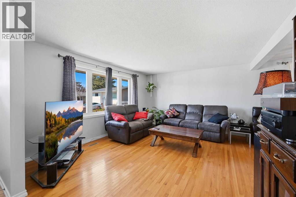 1012 Riddell Place SE - 7