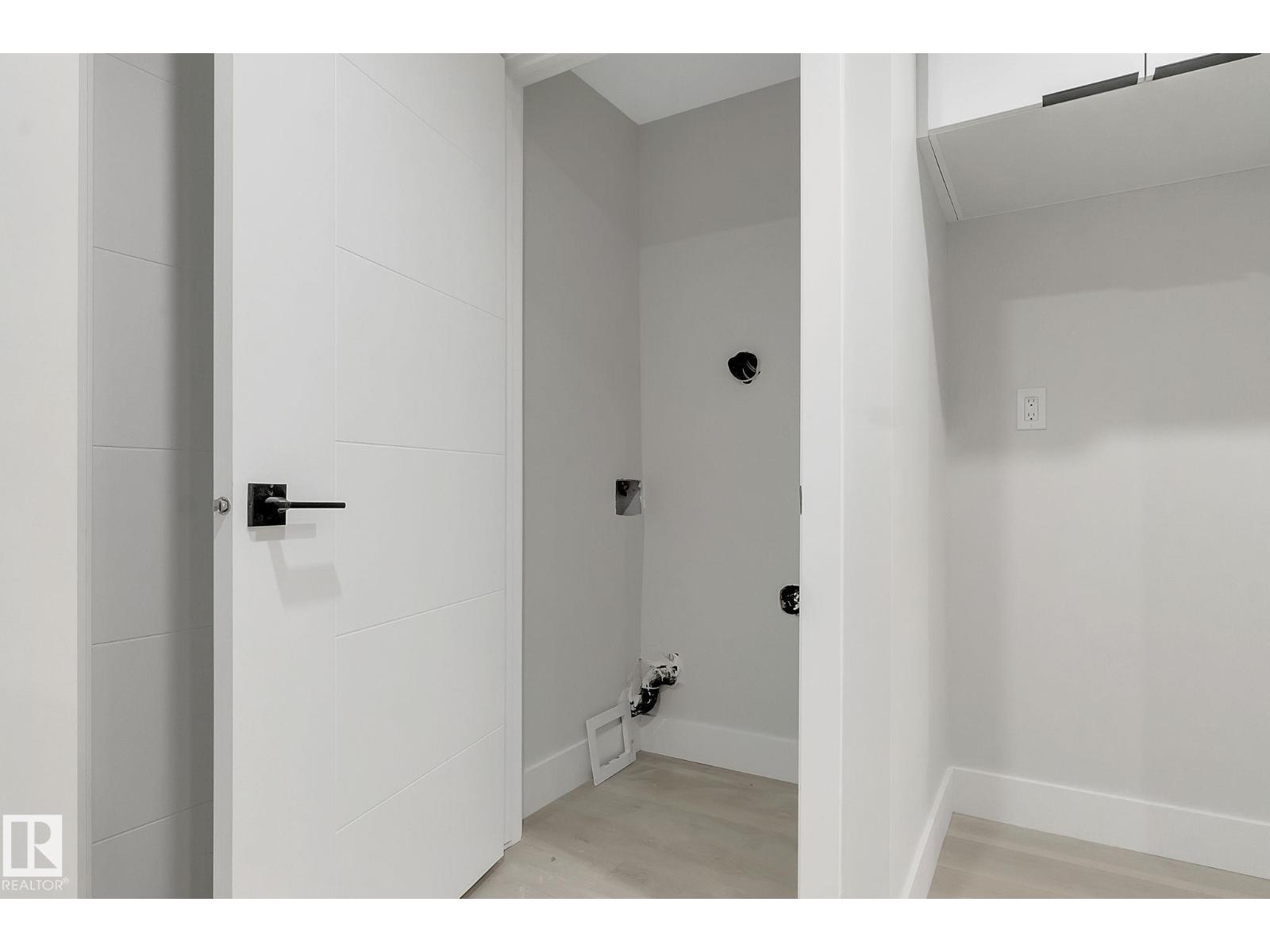 11132 72 AV NW - 39