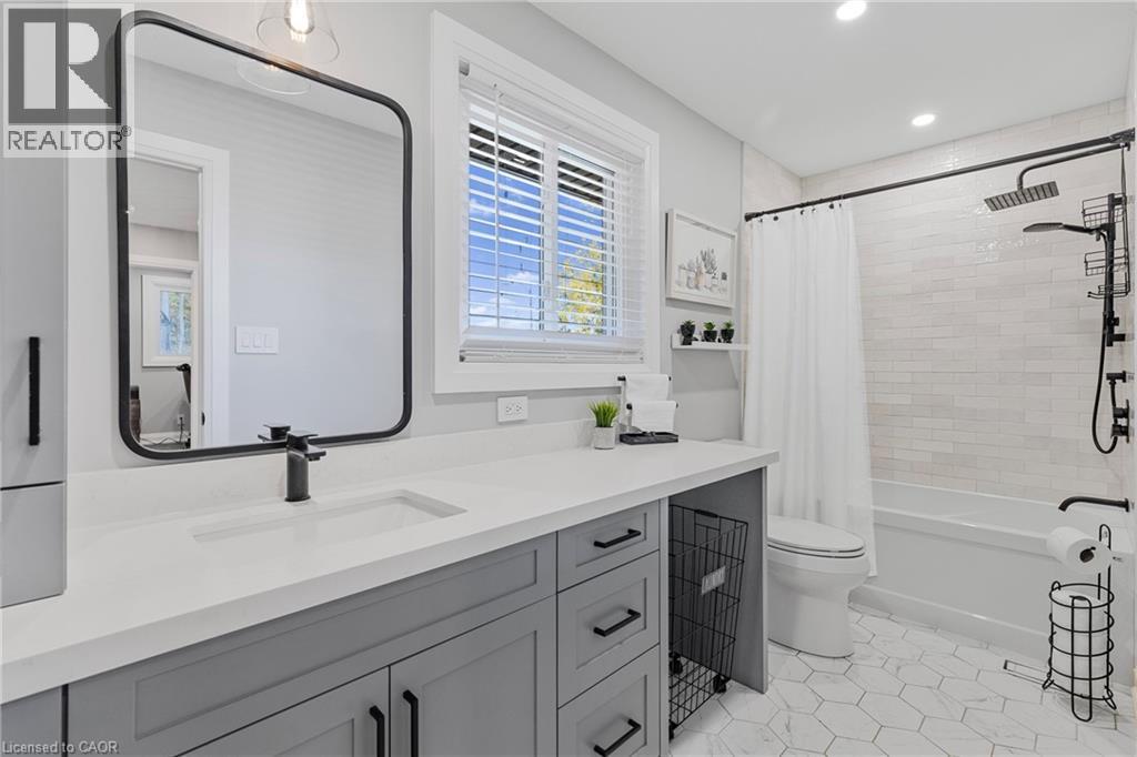 94 DORCHESTER Drive - 30