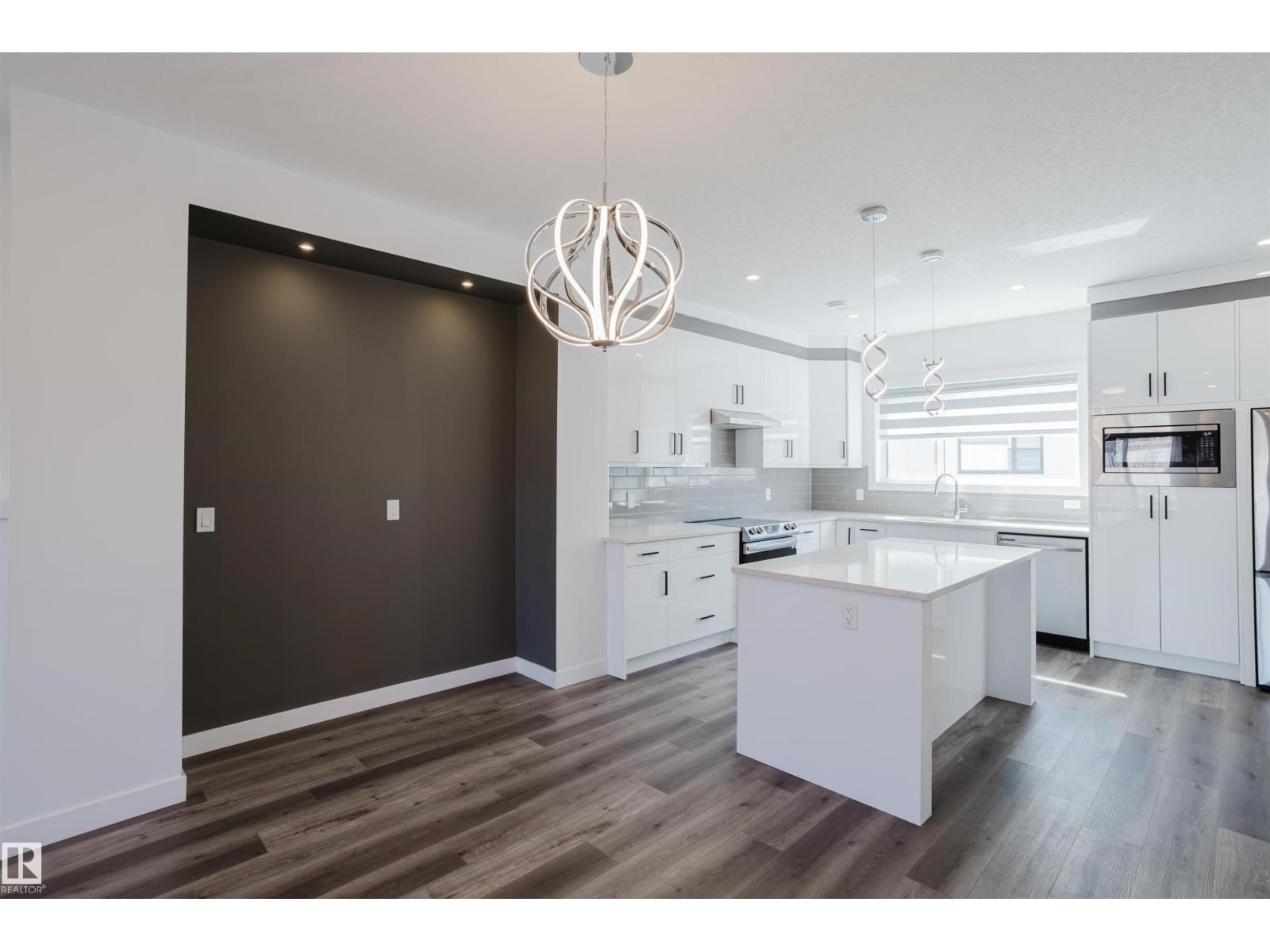 #26 10 SALISBURY WY - 9