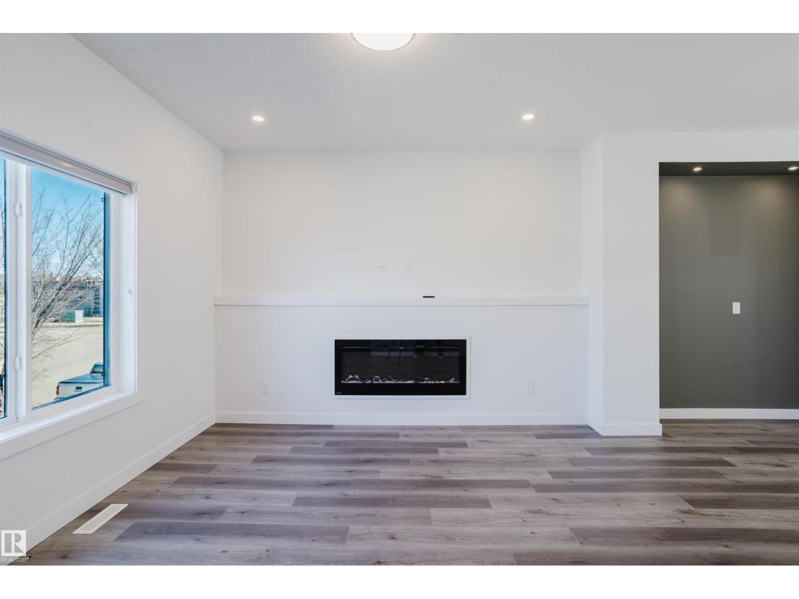 #26 10 SALISBURY WY - 17