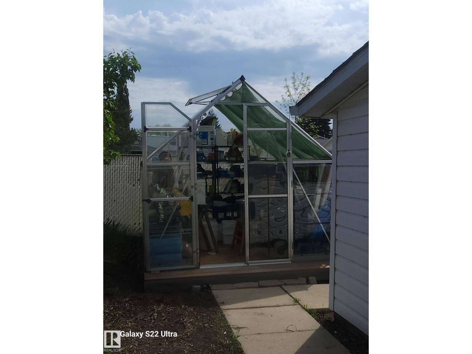 4419 43 AV — photo 11