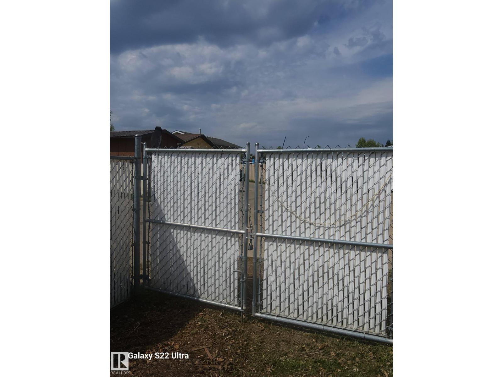 4419 43 AV — photo 13