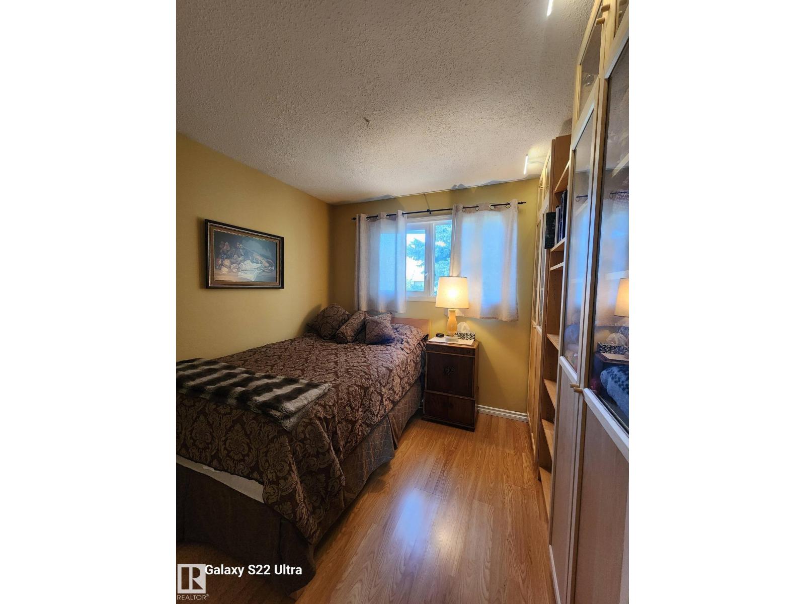 4419 43 AV — photo 44
