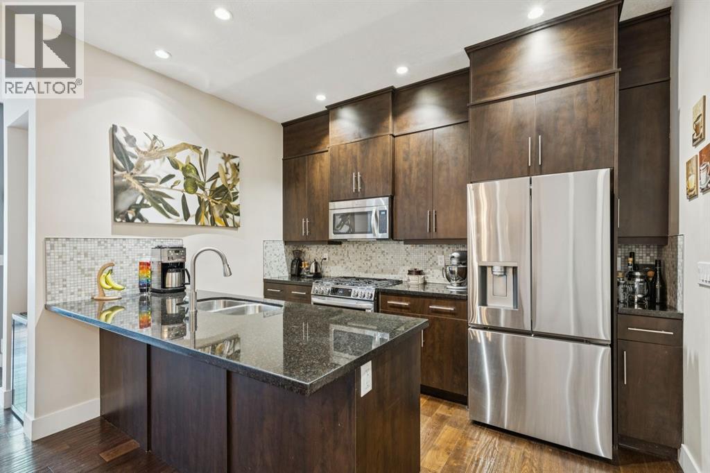 #2 1728 27 Avenue SW - 14