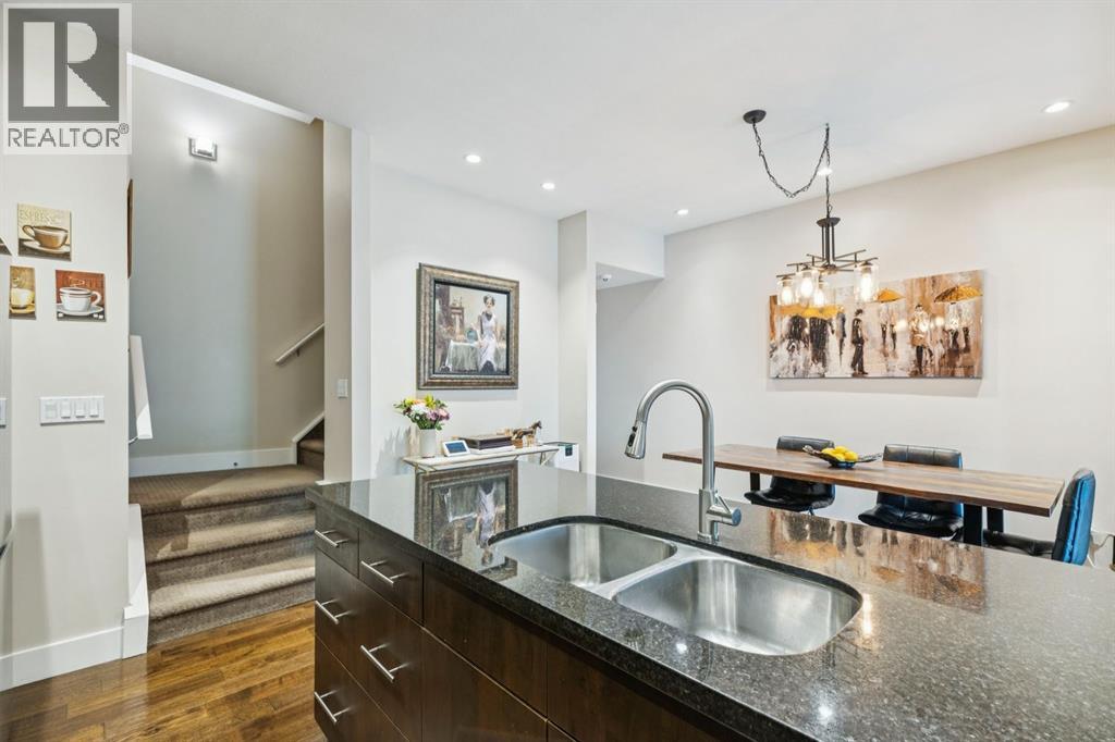 #2 1728 27 Avenue SW - 17