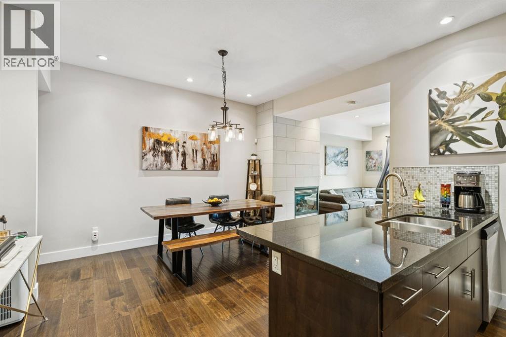 #2 1728 27 Avenue SW - 18