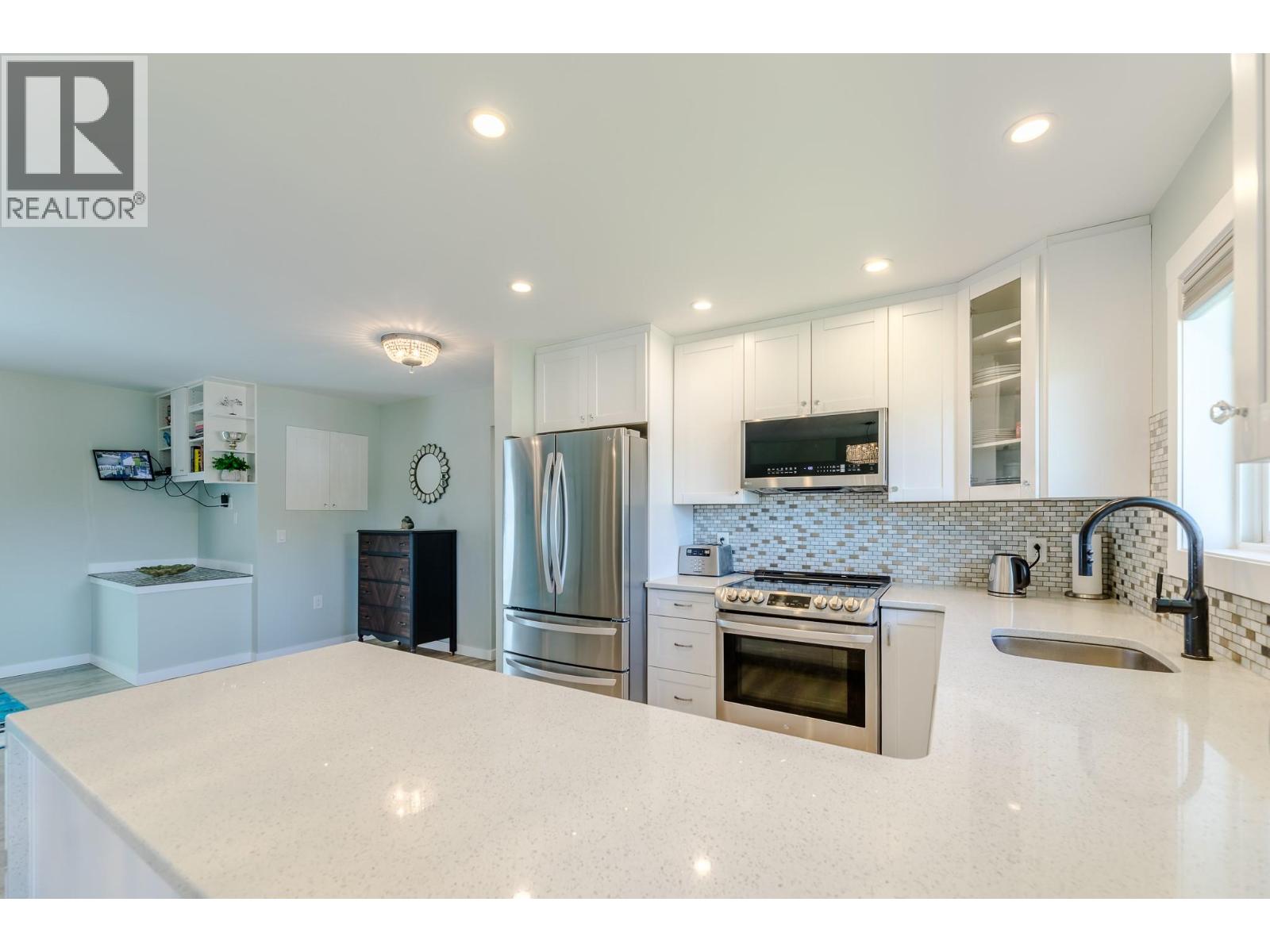  10105 Prairie Valley Road, Summerland