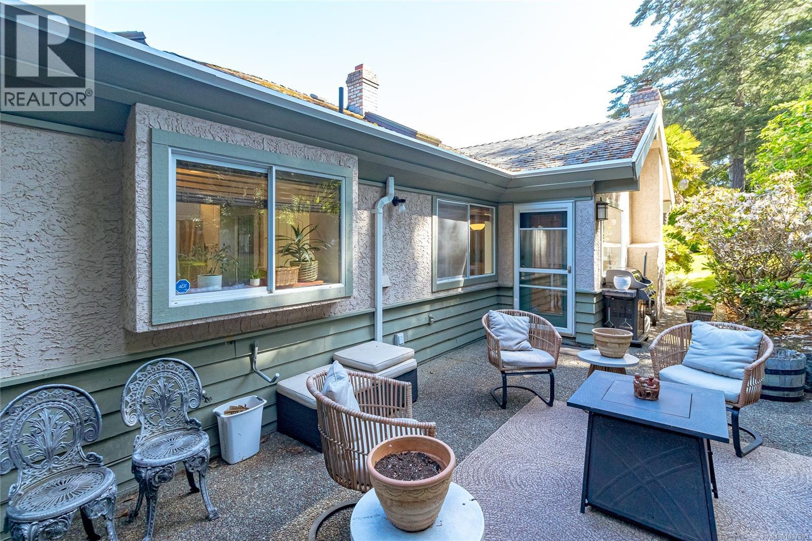  4343 Emily Carr Drive, Saanich