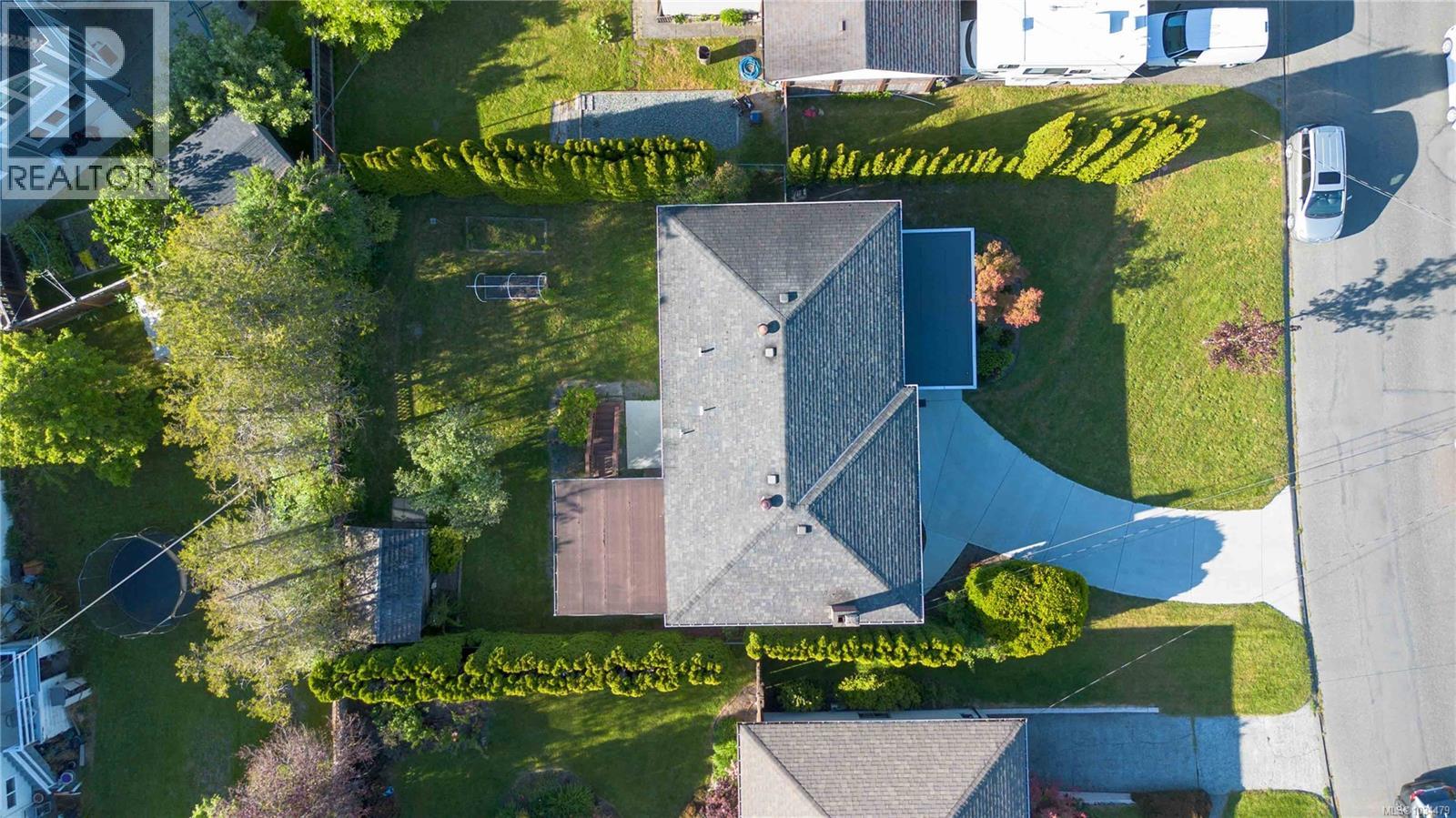 1773 Howroyd Ave - 55