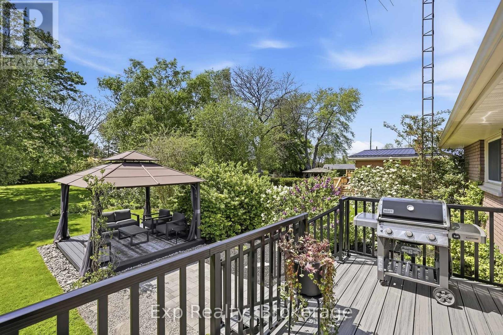 11 HENEAGE STREET - 38