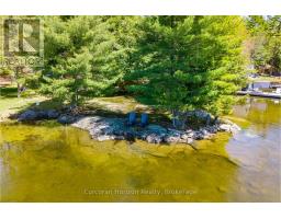 1054 Fair-lee Park Road, Muskoka Lakes, ON P0B1G0 Photo 10