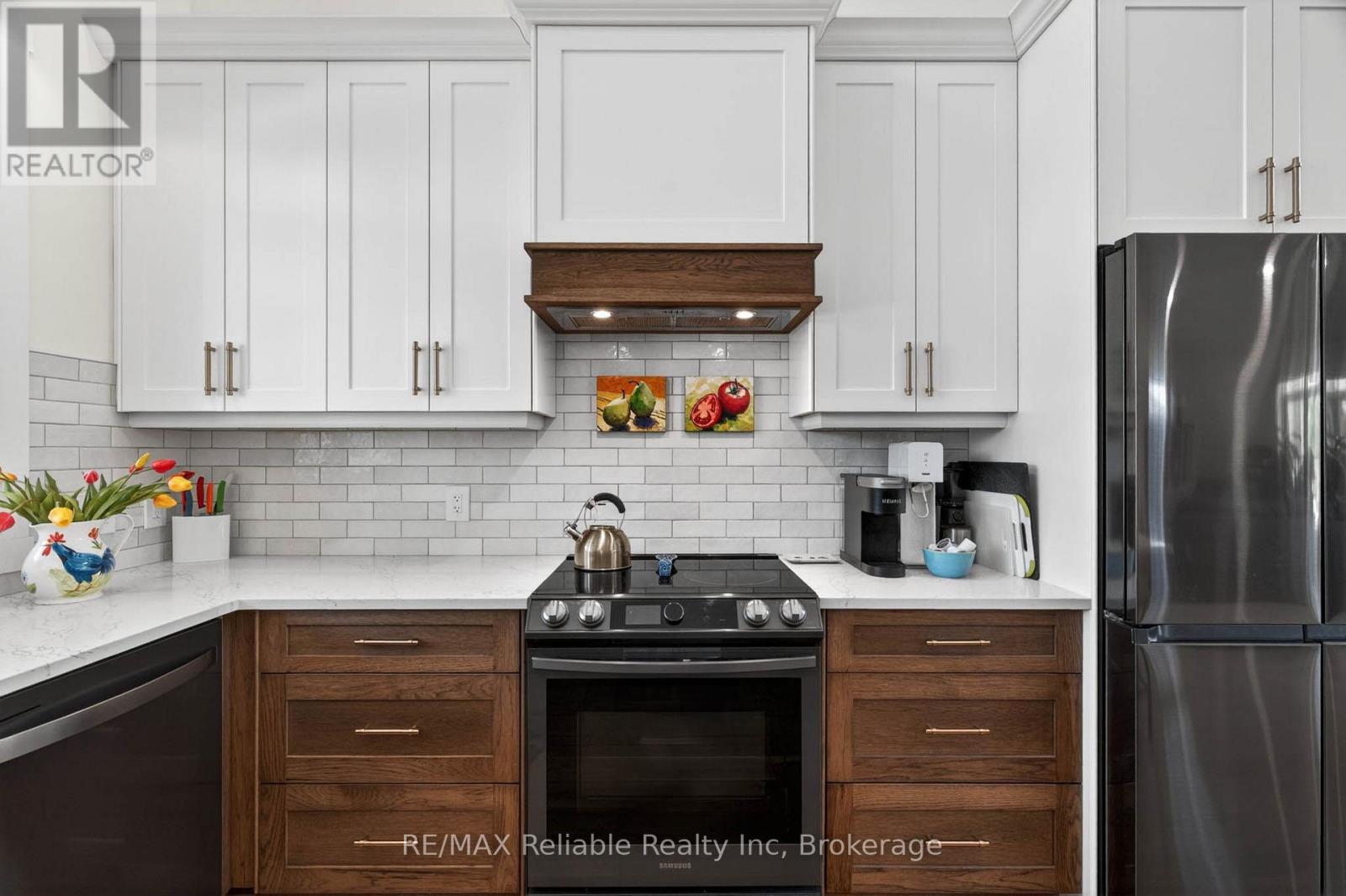 14 THIMBLEWEED DRIVE - Image 11