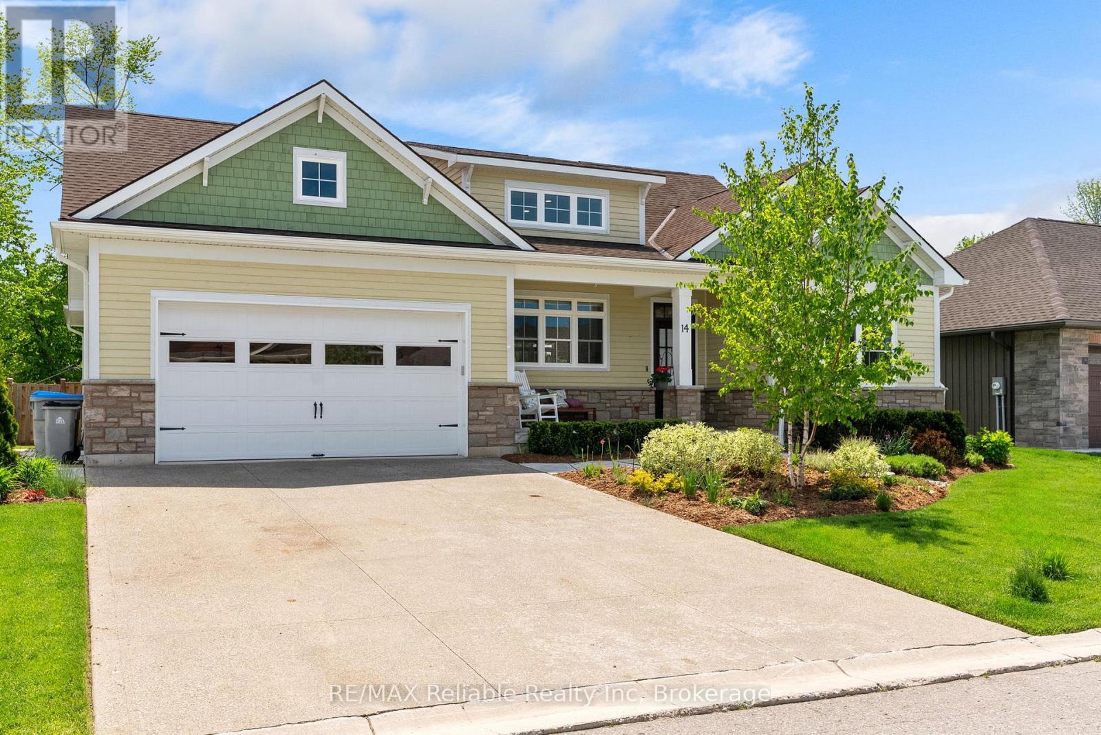 14 THIMBLEWEED DRIVE - 2