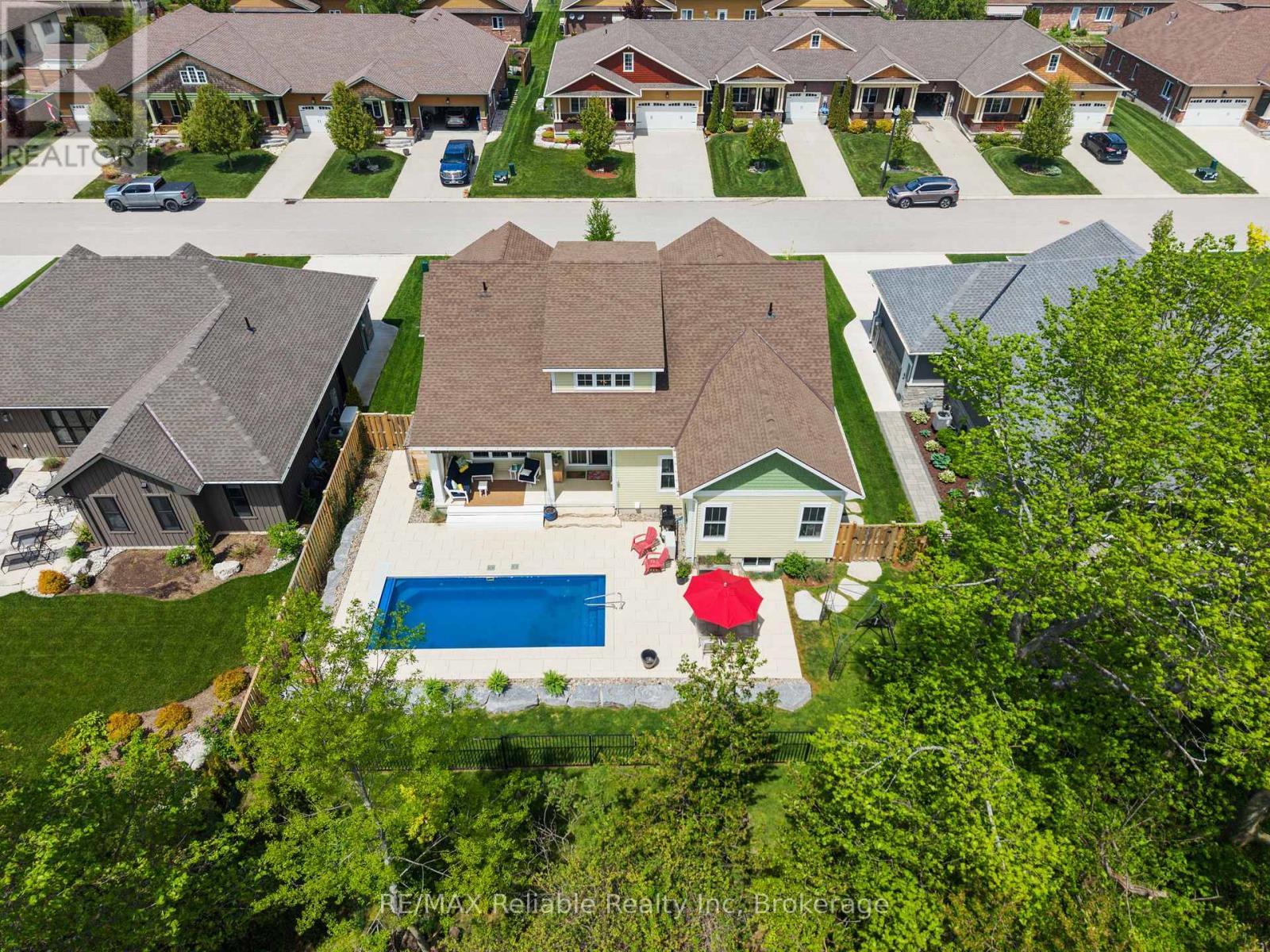 14 THIMBLEWEED DRIVE - 6