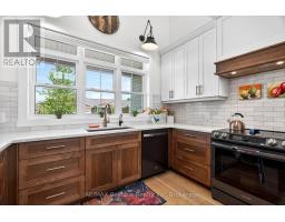 Kitchen - 14 Thimbleweed Drive, Bluewater, ON N0M1G0 Photo 9