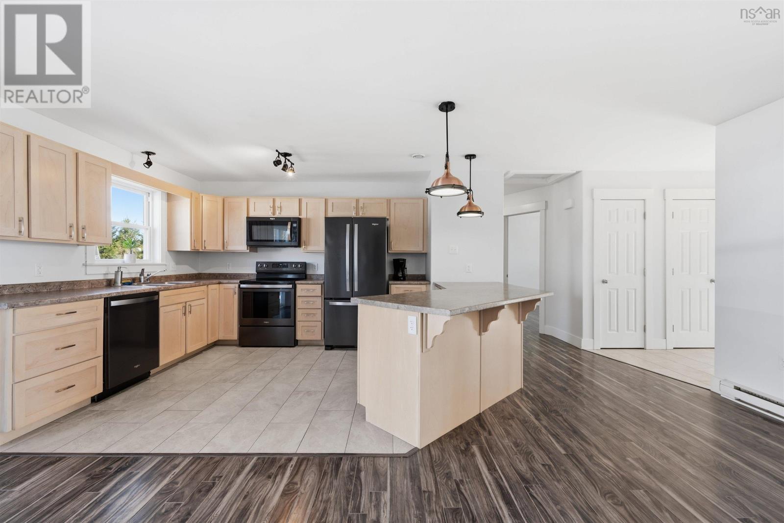 281 Heselton Drive - 7