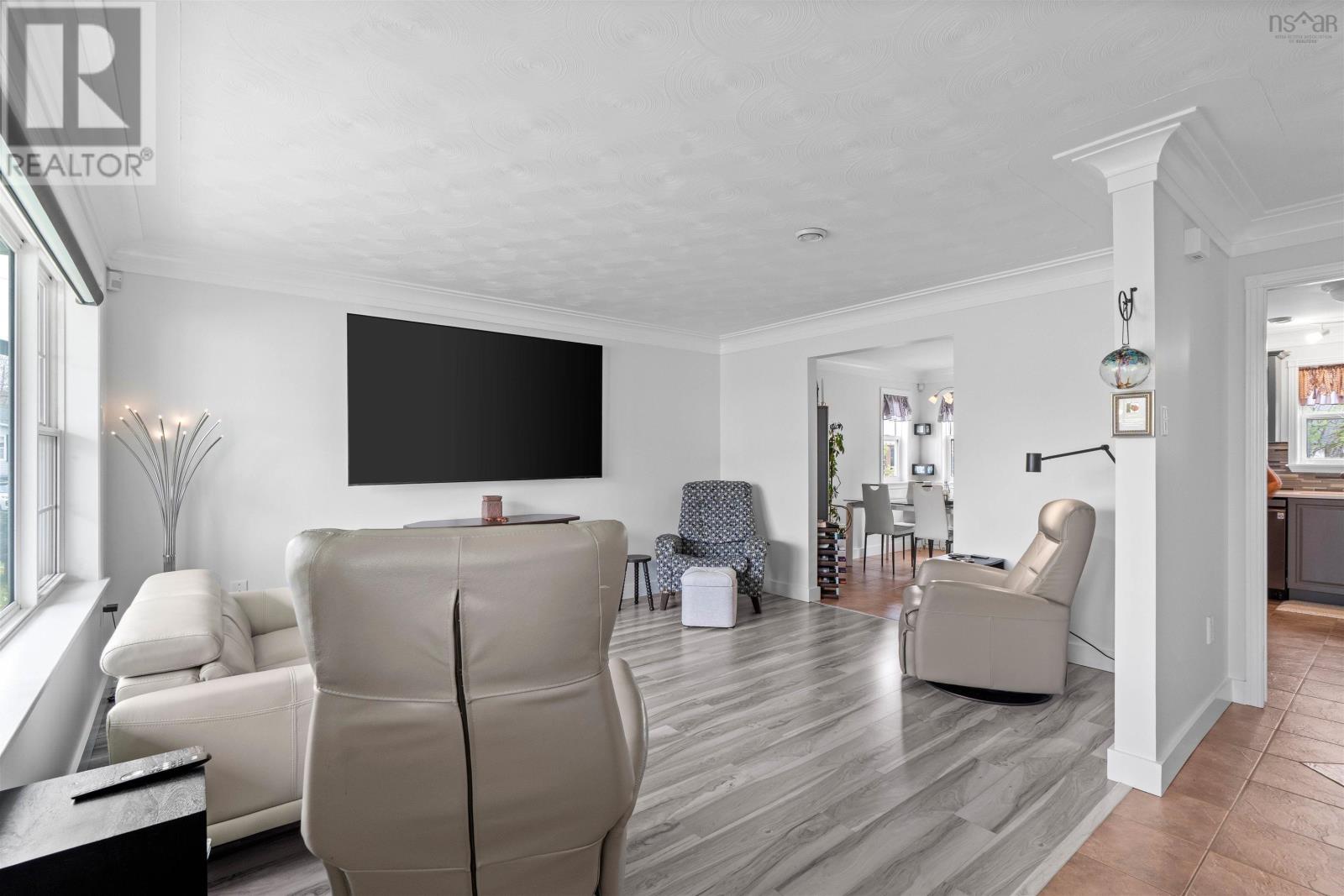 108 Lancaster Drive - 18