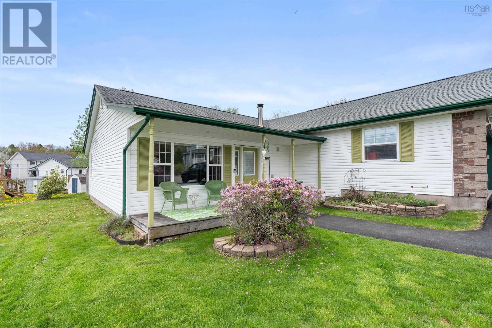 108 Lancaster Drive - 14