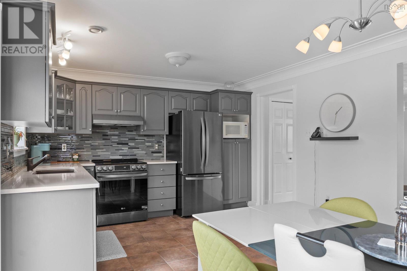 108 Lancaster Drive - 26