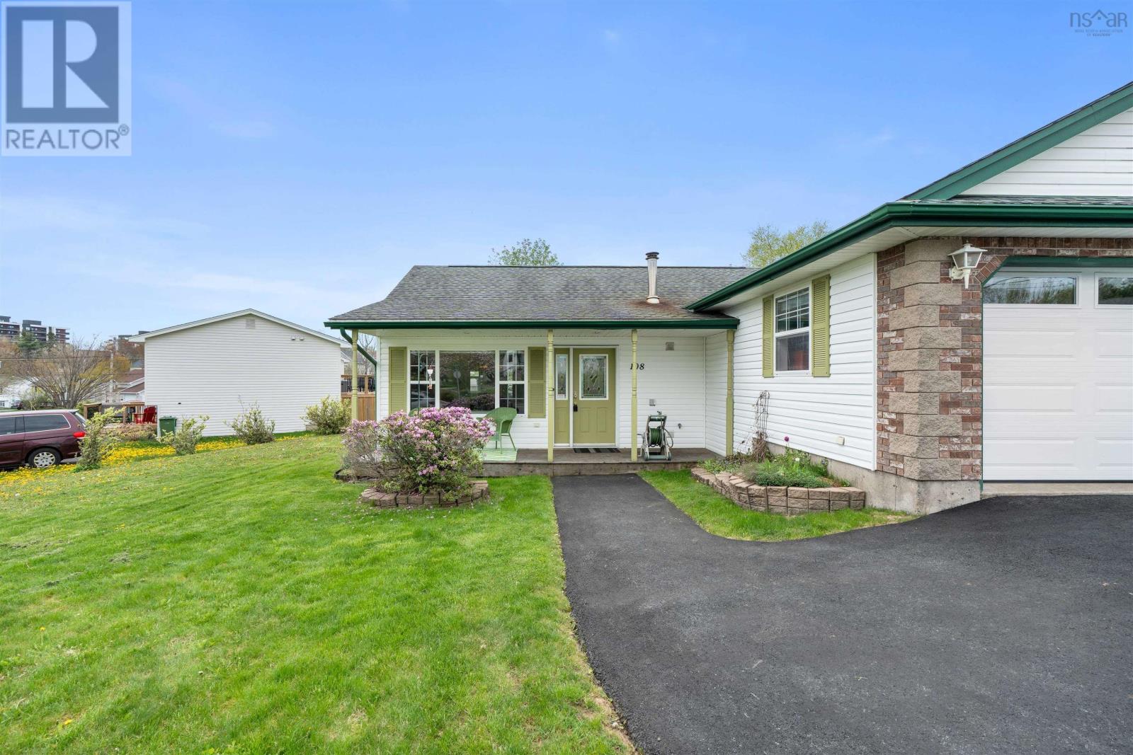 108 Lancaster Drive - 7