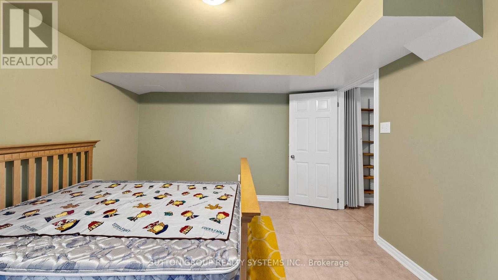 2138 EGLINTON AVENUE W - 24