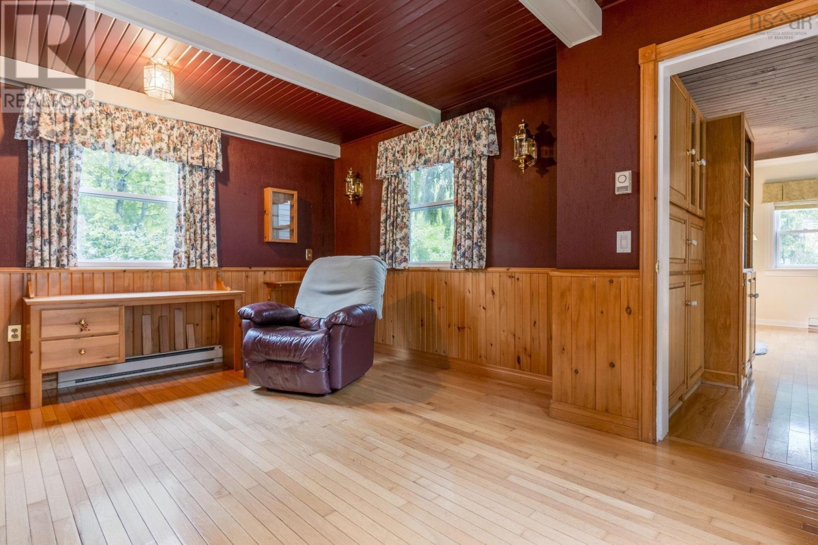 Property 21 of 40 of 1140 Maple Avenue