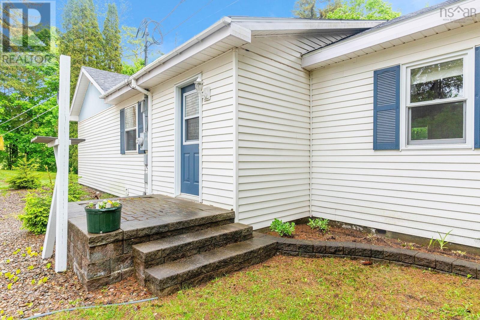 Property 32 of 40 of 1140 Maple Avenue