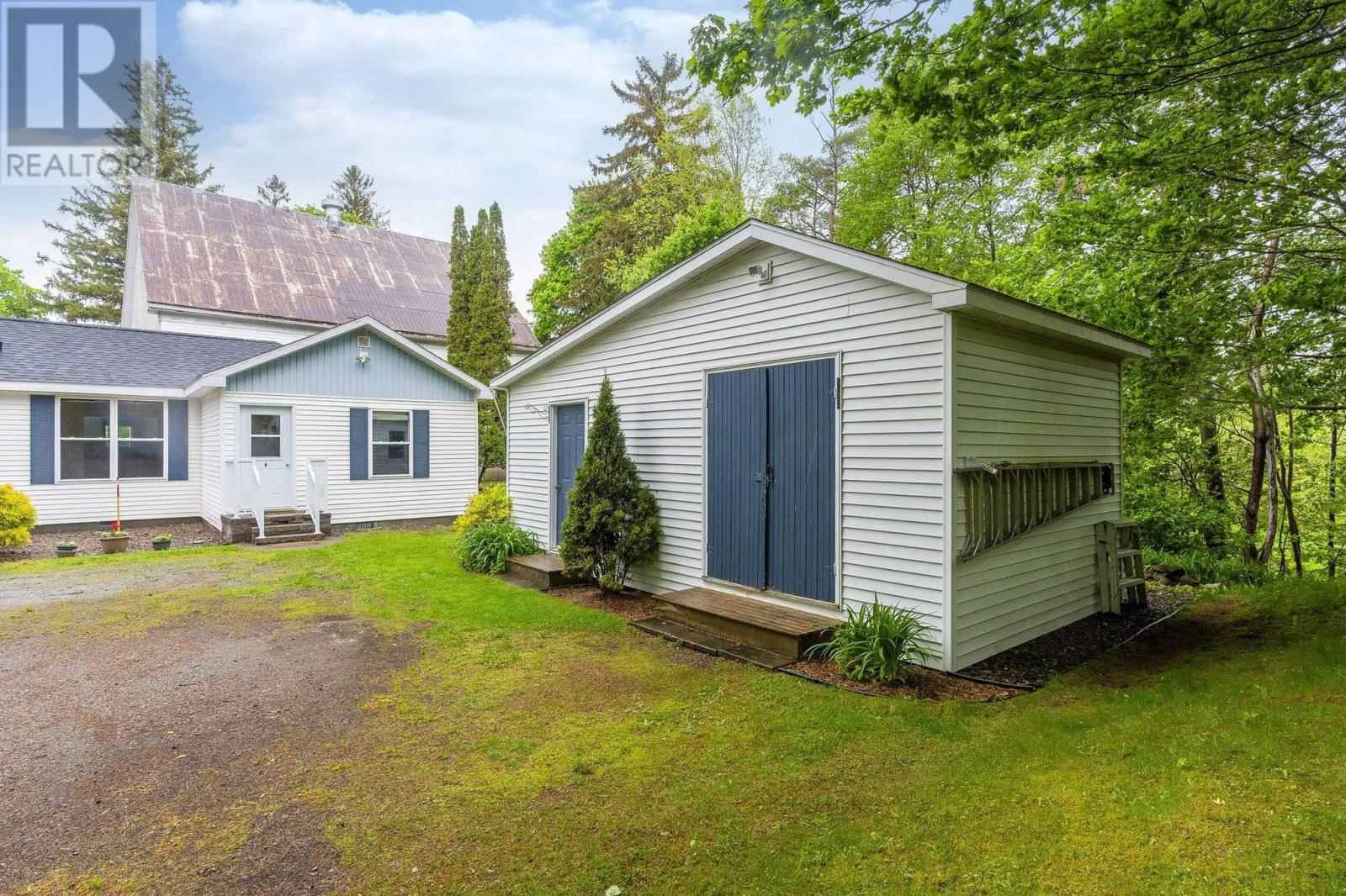 Property 38 of 40 of 1140 Maple Avenue