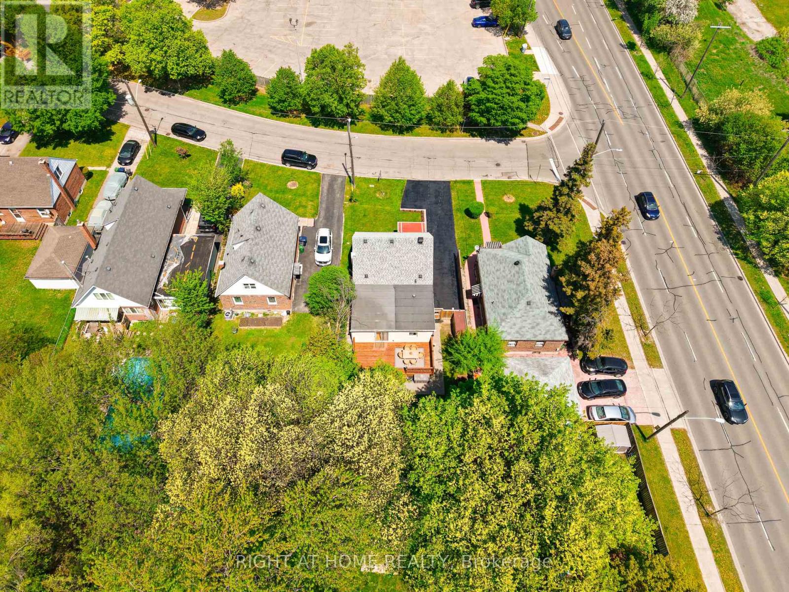 15 ALVINSTON ROAD - 48