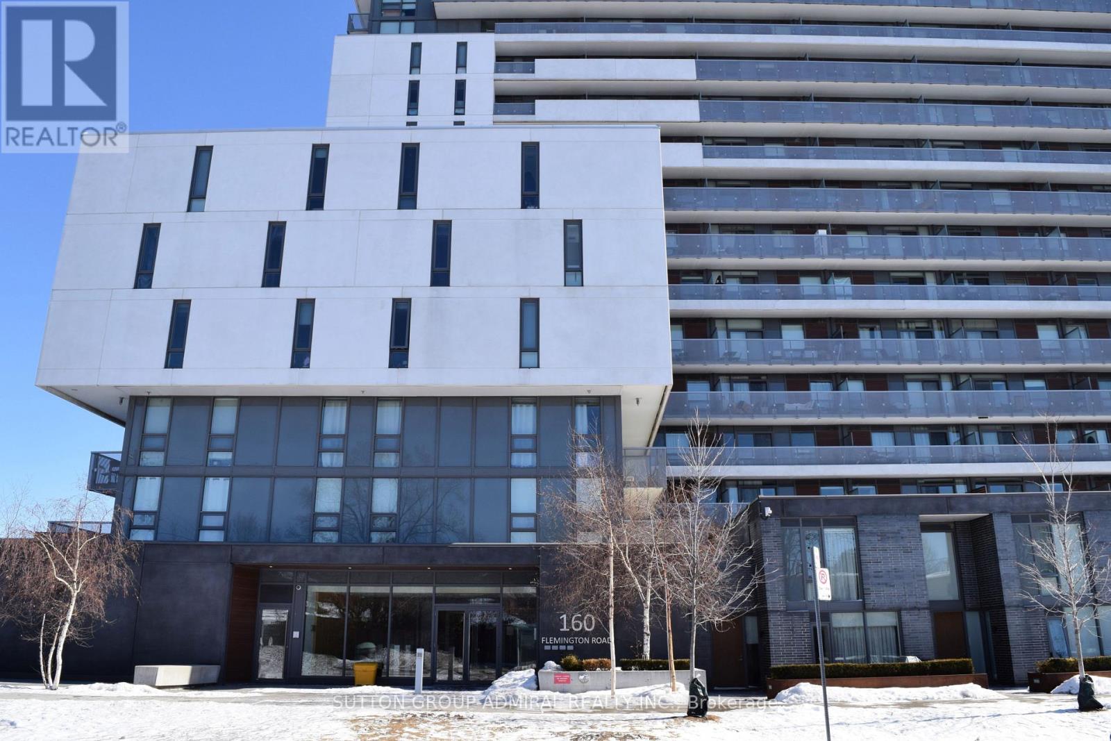 ##402 160 FLEMINGTON ROAD - Image 2