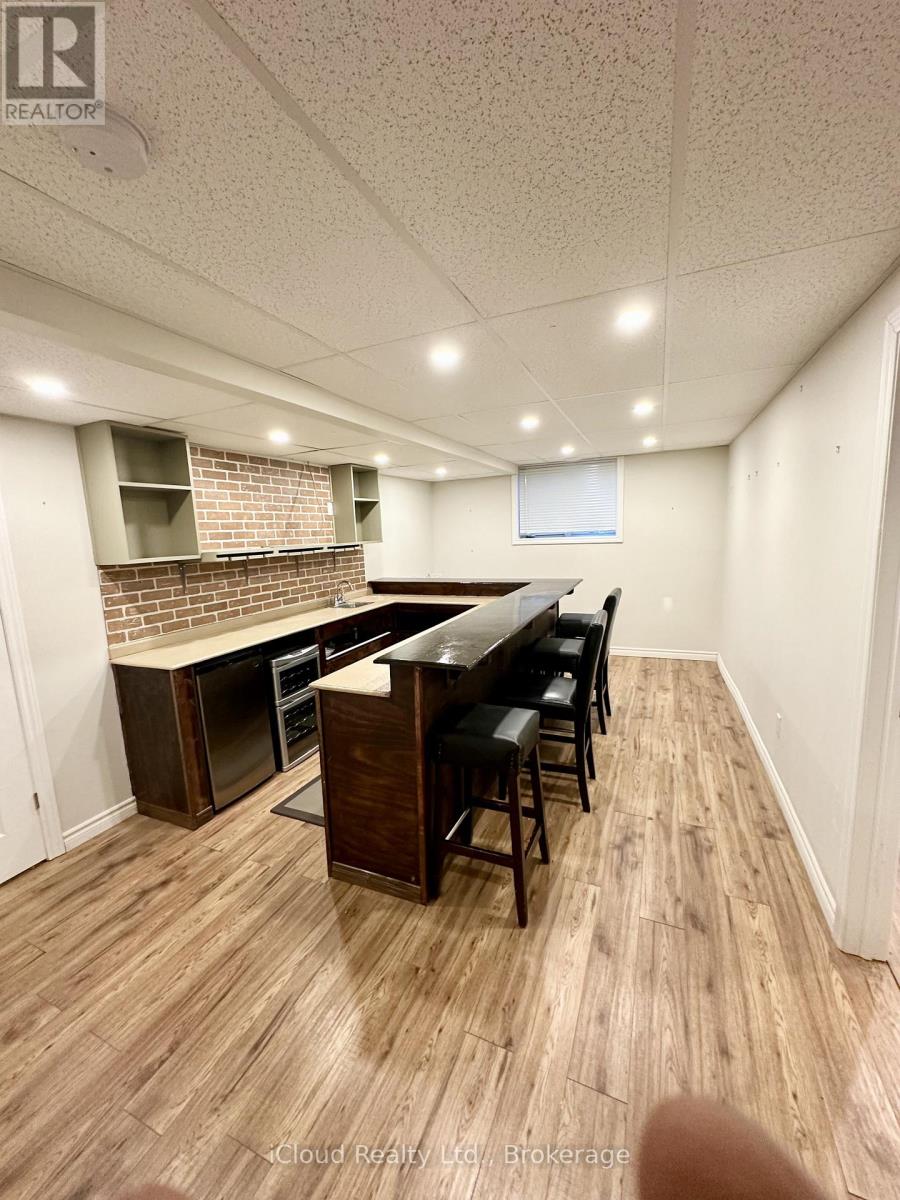 86 GLENDALE DRIVE E - 12