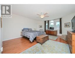 17 Sunset Boulevard, New Tecumseth, ON L9R1Y8 Photo 18