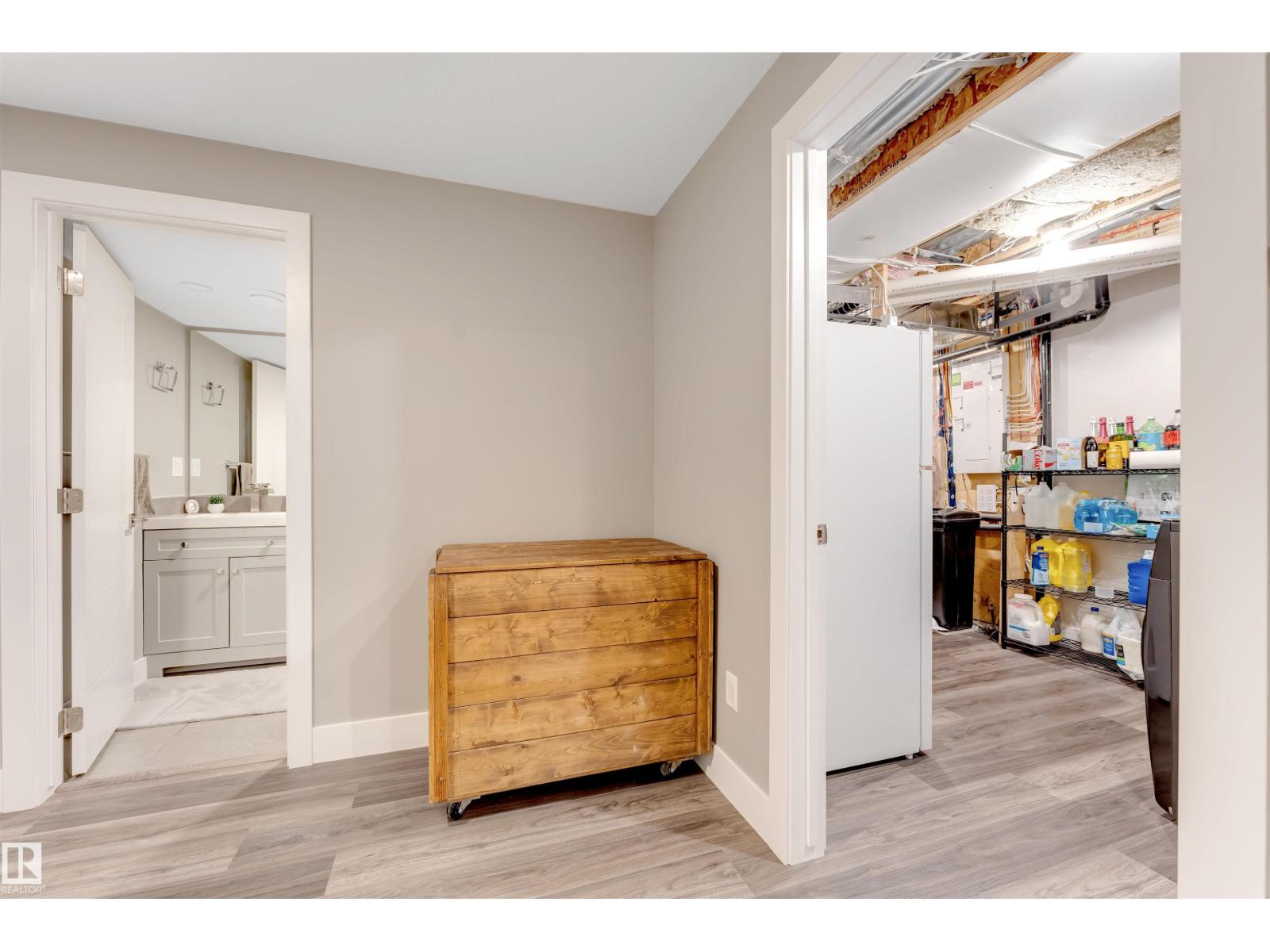 2652 Maple Way NW - 50