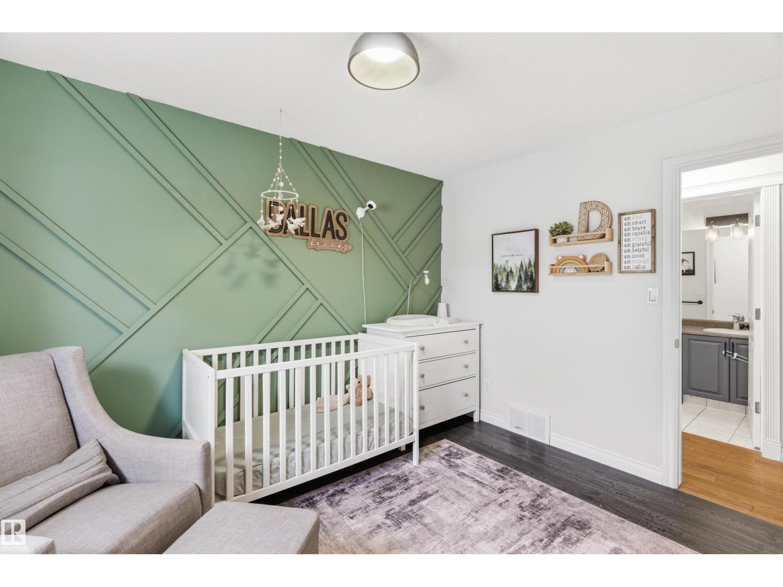 4847 152 AV NW - 25