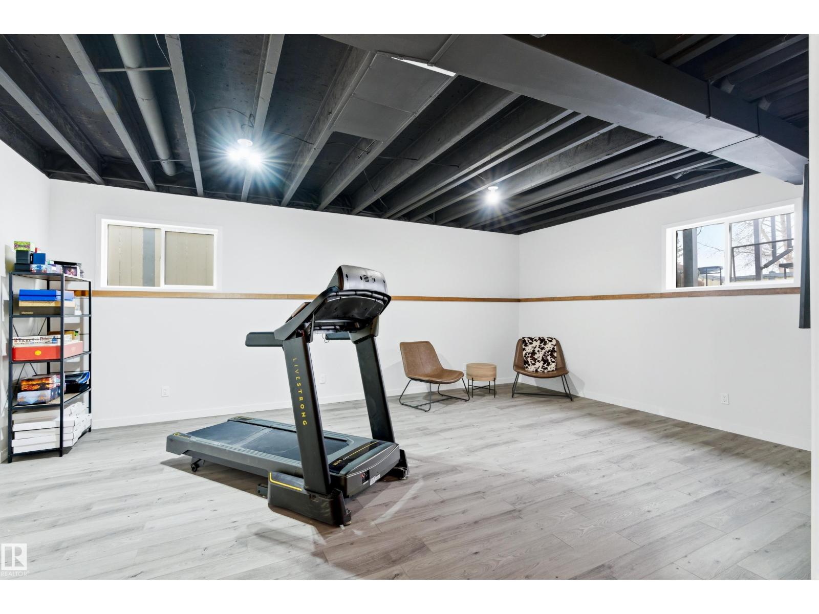 4847 152 AV NW - 37