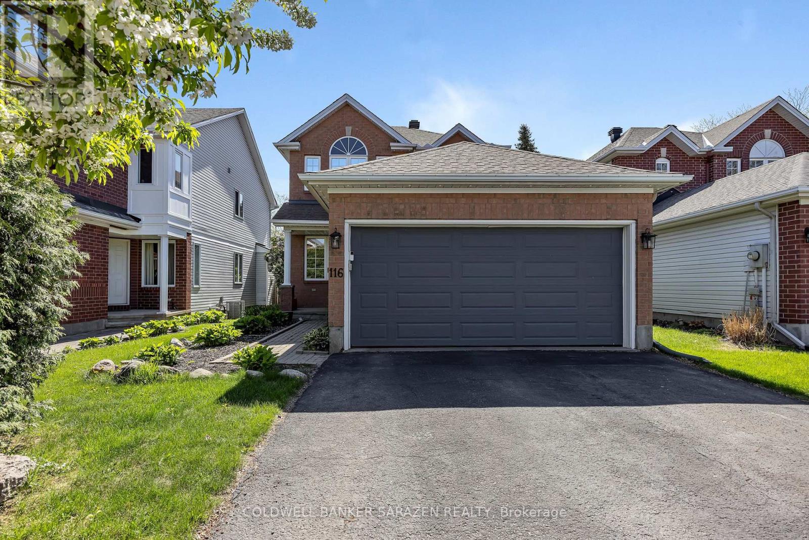 Double garage, inside entry - parking for 4