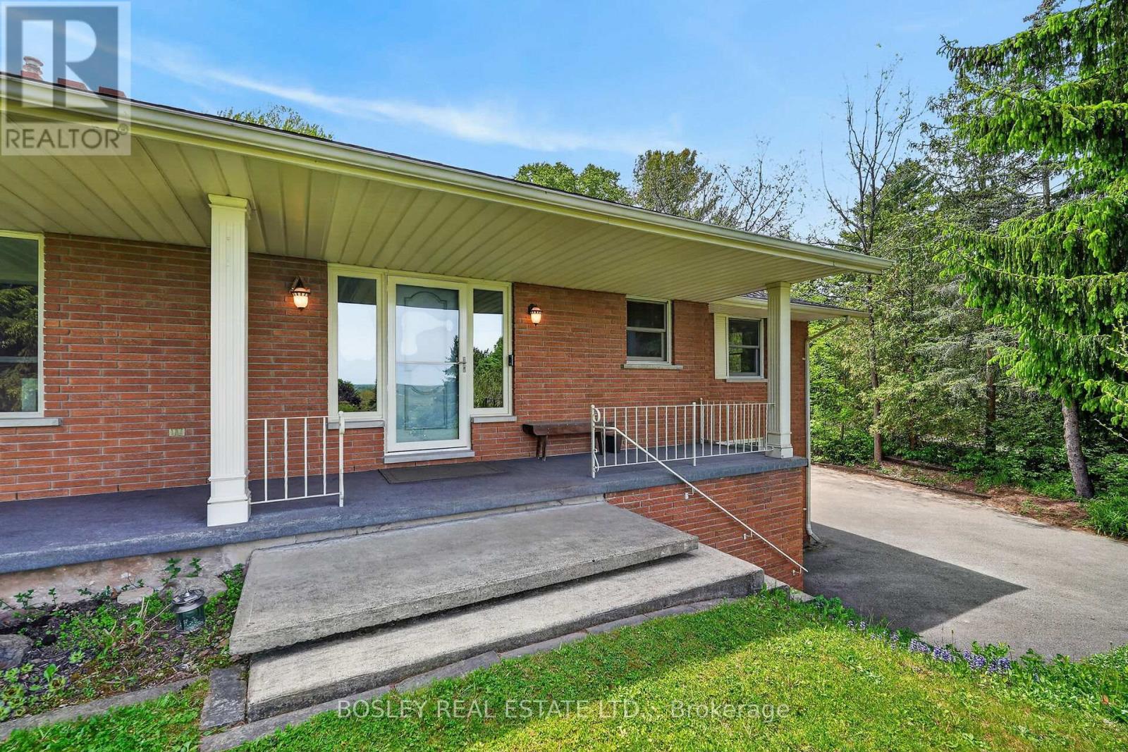 12 SHEPPARD CRESCENT