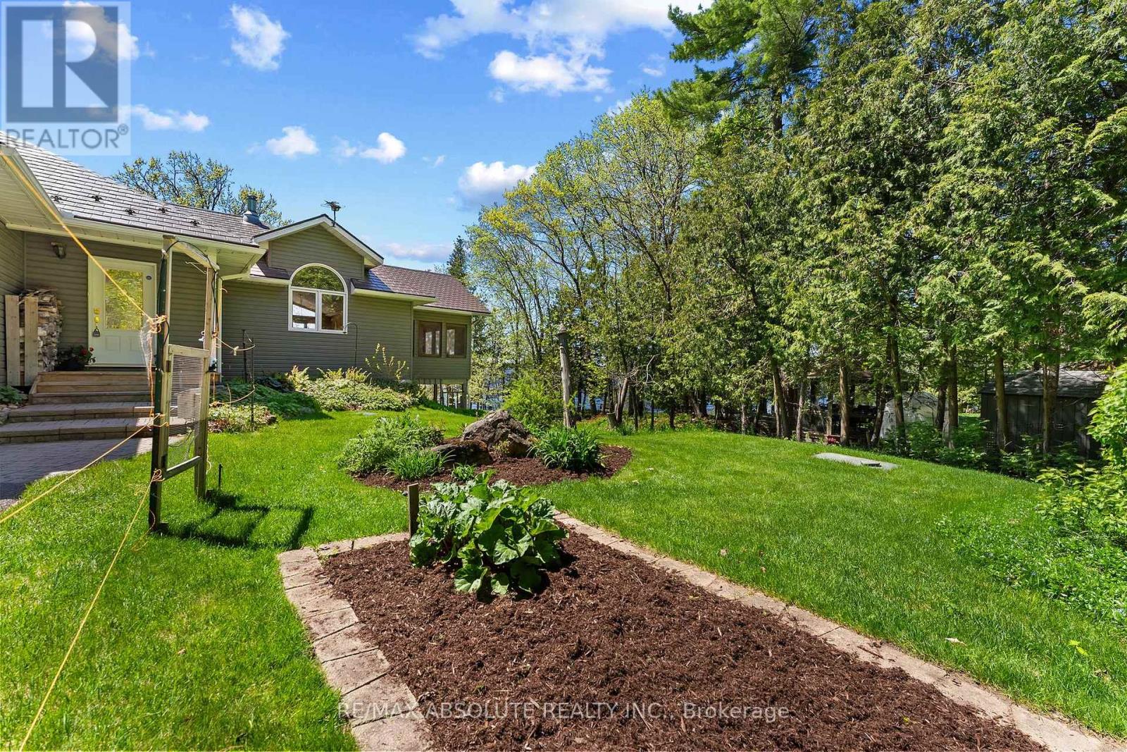 5749 LOGGERS WAY - 38