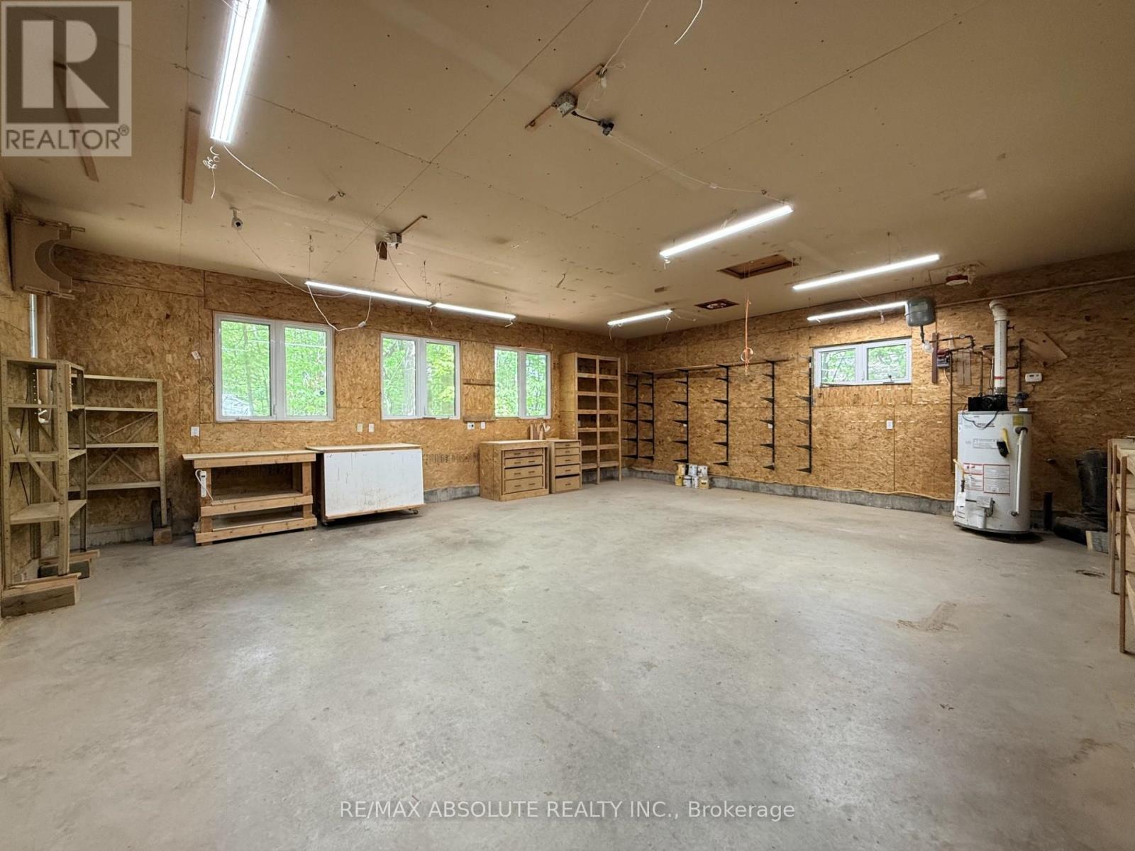 5749 LOGGERS WAY - 46