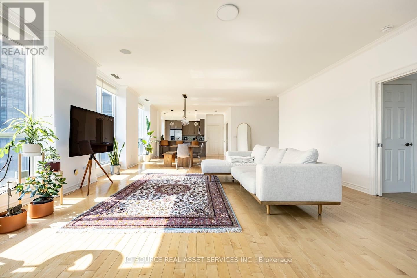 Listing photo of PH40 - 250 WELLINGTON STREET W